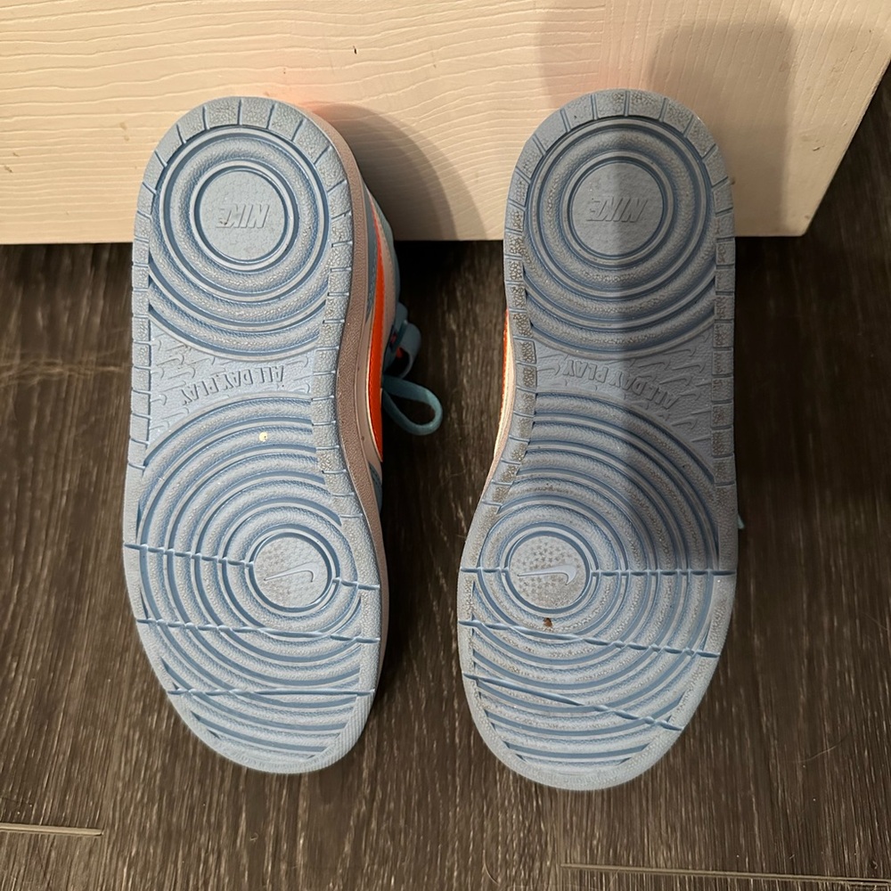 Nike Sky Blue and Orange High-Tops - Picture 5 of 6